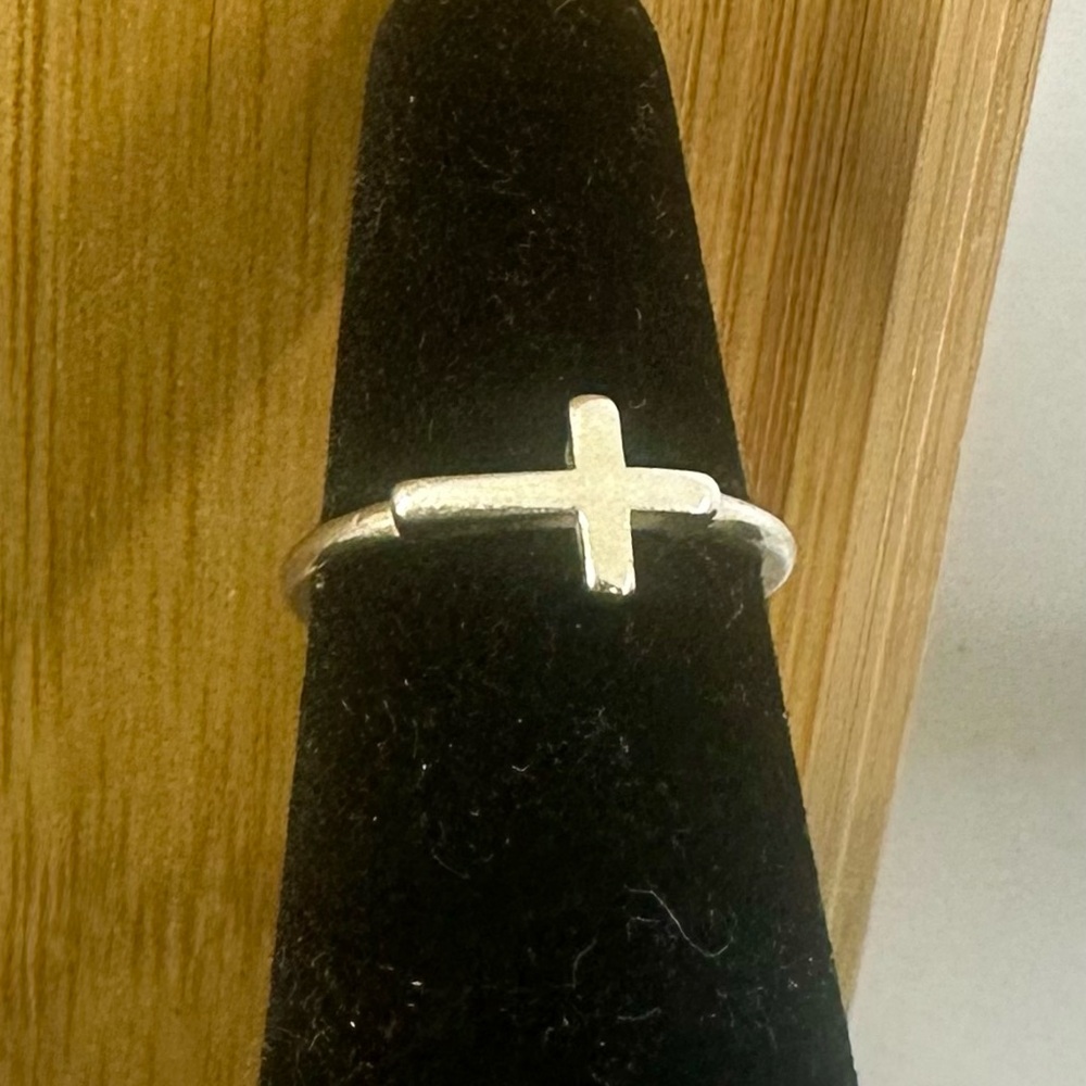 JAMES AVERY Sterling Silver Horizon Sideways Cross Ring; Size 4.75